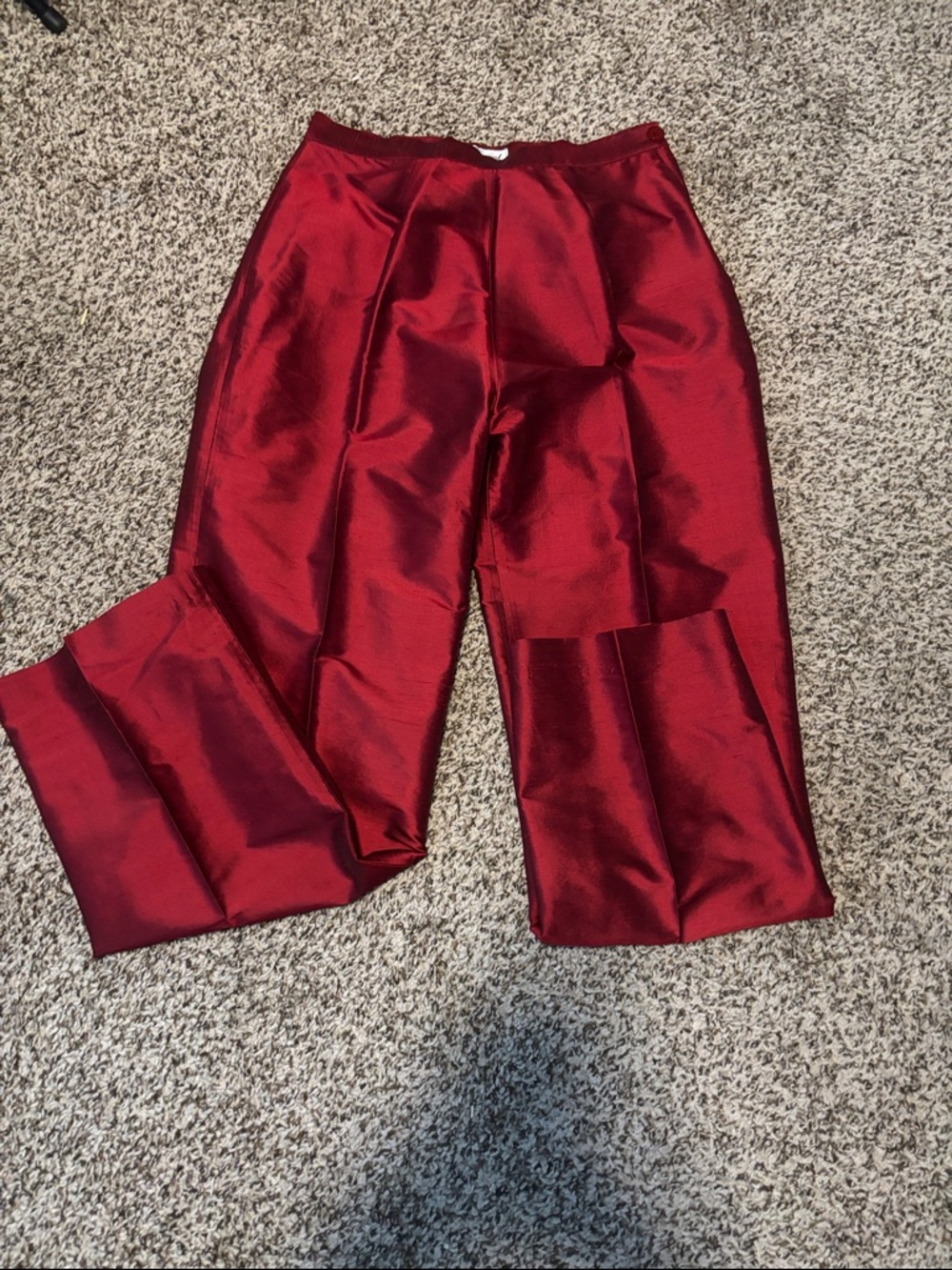 NWOT APPRAISAL Straight Leg Silk Lined Pants in Deep Red